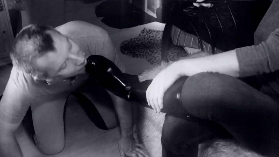 Deutsche Dominanz - Lick Clean - Deutsche dominanz