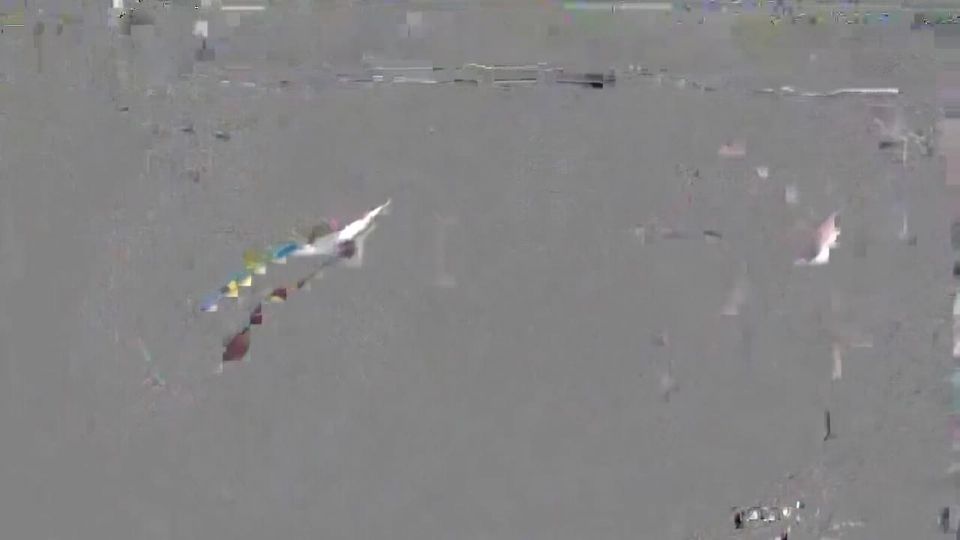 Supergirl exige adoración - (Porno de pies)