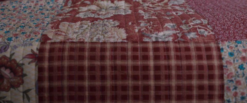 Mackenzie Davis, Kristen Stewart – Happiest Season (2020) HD 1080p - (Celebrity porn)