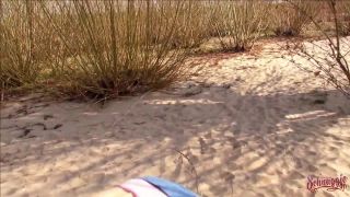 Jeans_und_Inliner - Public an_der Elbe - *