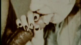 7177 Las niñas de la escuela en calor