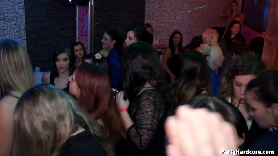 [GetFreeDays.com] Parte de la fiesta Hardcore Vol Ph Mp lesbianas rapé porno