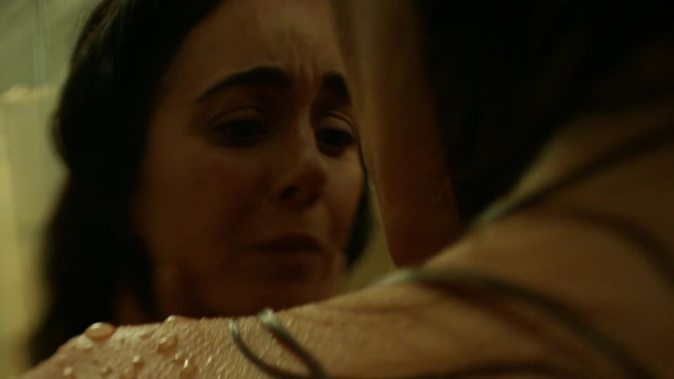 KaDee Strickland, Emmanuelle Chriqui - Ojo de Cierre s02e01-03 (2017) HD 1080p!!!