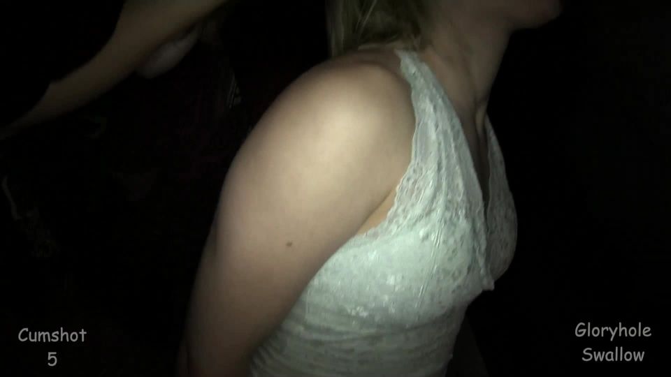 Visita obligada de Mallory Ashley a la calle Explosivo B!