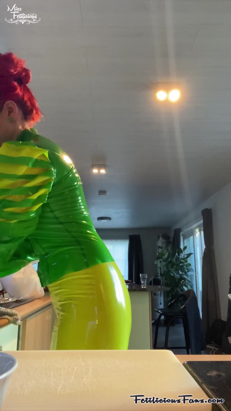 FetiliciousFans SiteRipPt 1Daily Life in Latex at Home