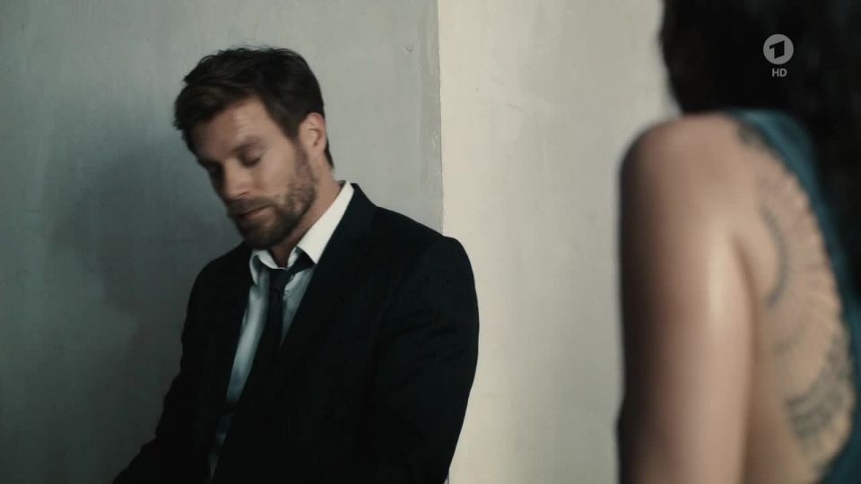 Aylin Tezel – Die Informantin 2 (2019) HD 720p!!!