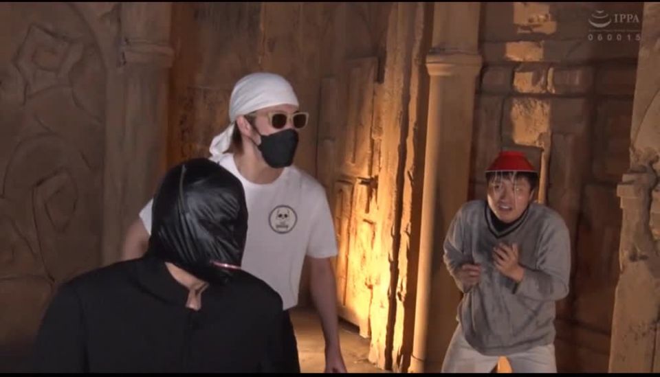 GHOV-33 Kanton Man VS Fontaine -Kanton Man, A Kind-Hearted and Stinking Hero- Miduki Yayoi