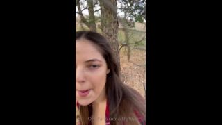 Lily Flowers - xlilyflowersx () Xlilyflowersx - lilys extras more behind the scenes fun this time im out back in the freezing cold 27-01-2021