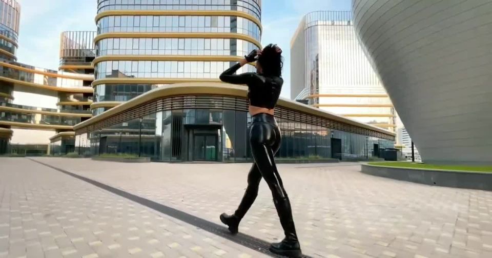 xxx video clip 13 Ksenia Savo Latex Tangas bajo Leggings de cuero [MyLatexBabe] (SD 670p) Fetiche fetiche  fetiche botas de goma porno fetiche