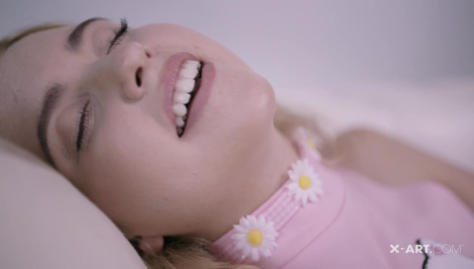 X-Art Chloe Couture Pink Kitty / 16.06.2016