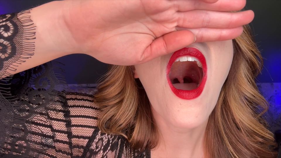 online porno clip 9 Estornuda Goddess – Derrotar a una gigante con estornuda polvo    femdom fetiche de panty porno