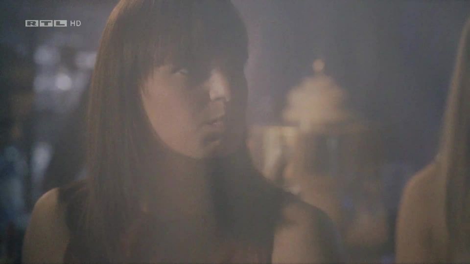 Cheyenne Pahde - Alles was zahlt e2799 (2018) HD 1080p - (Celebrity porn)