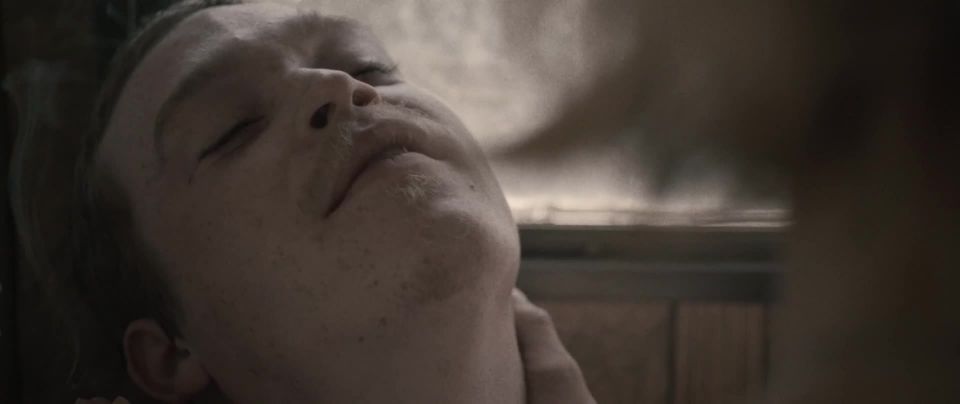 Dakota Fanning, Evan Rachel Wood - Viena y los Fantomes (2020) HD 1080p!!!