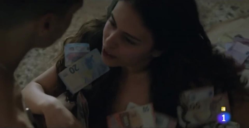 Maria Ramos Mouhoub - Malaka s01e04 (2019) HD 720p - (Celebrity porn)