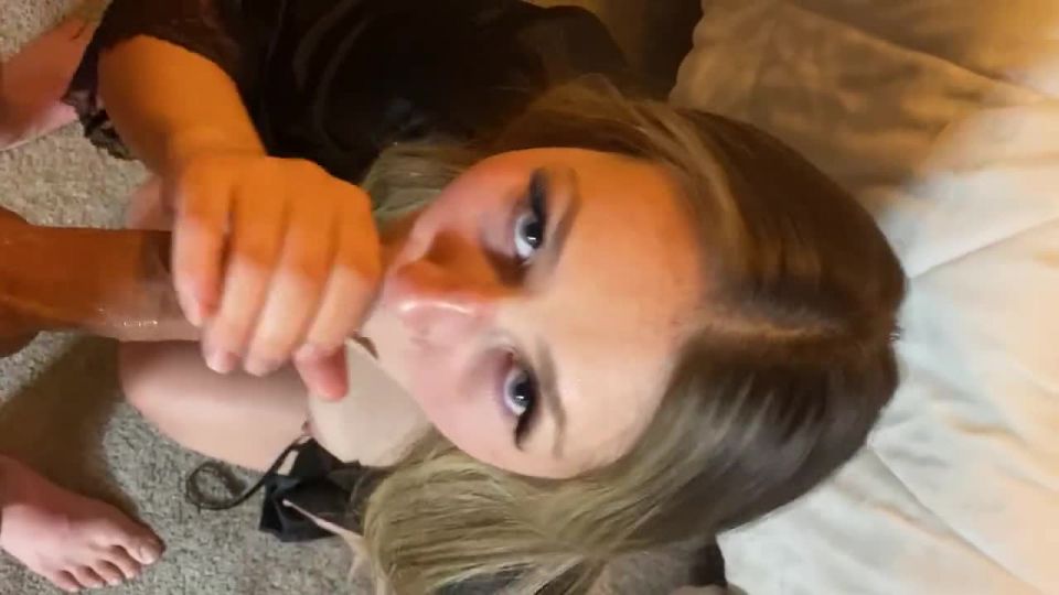 7115 colmillos chupan la polla se pone jodido