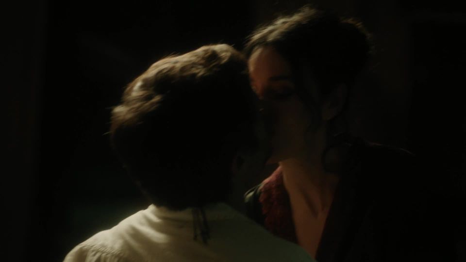 Monica Bellucci – Mozart en la selva s03e03 (2016) HD 1080p!!!