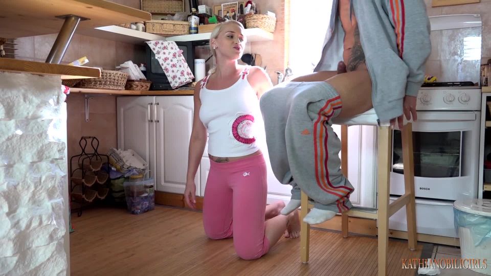 kathianobilixx 2018-02-18 - 7148304