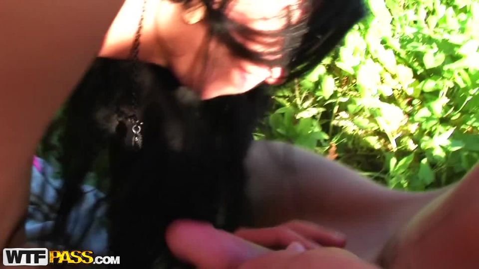 StudentSexParties - Picnic and Party with Six Girls - Teen