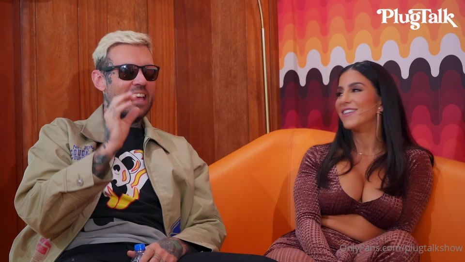 Savannah Bond SB: Finalmente haciendo su esperado debut