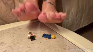 video en línea 23 tatianasnaughtytoes-24-11-2020-1323143496-nuevo-los-cuentos-de-lil-ric-johnny-s1episode - pies - pies porno exclusivo fetiche de pies