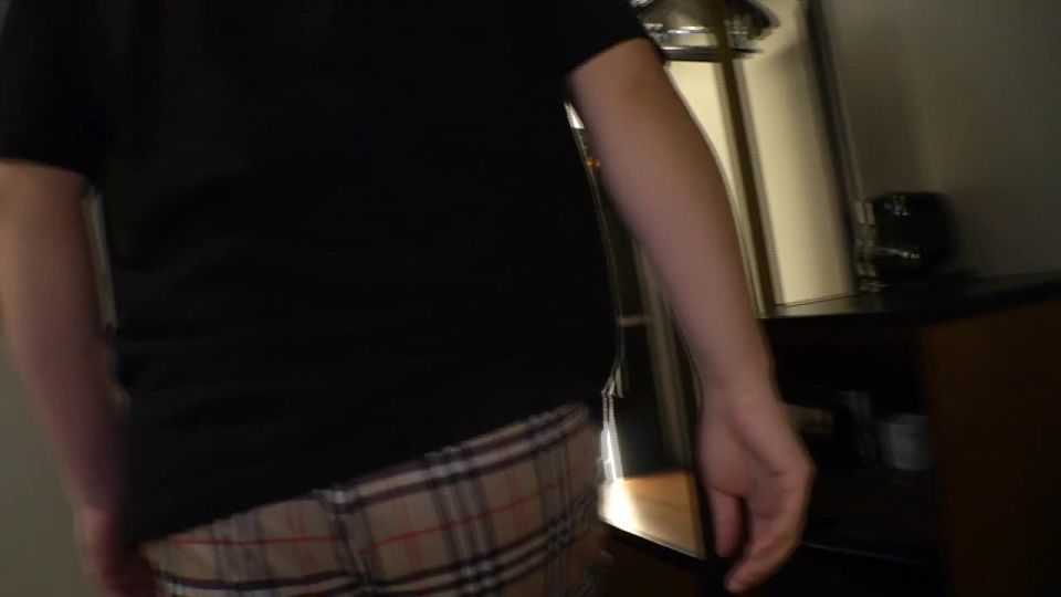 300MAAN-579 [S-class Dirty Little God] A cute newcomer pub lady! Blow / Fingering / Cunnilingus / Sumata / All prohibited acts OK! Spree spree from the first day of entering the store! !! Hotein → Immediate scale → Raw Saddle → Creampie → Squirting and extended SEX violently disturb each other! !! <Three stars of the devil of God ★★★ Back pub # 05>