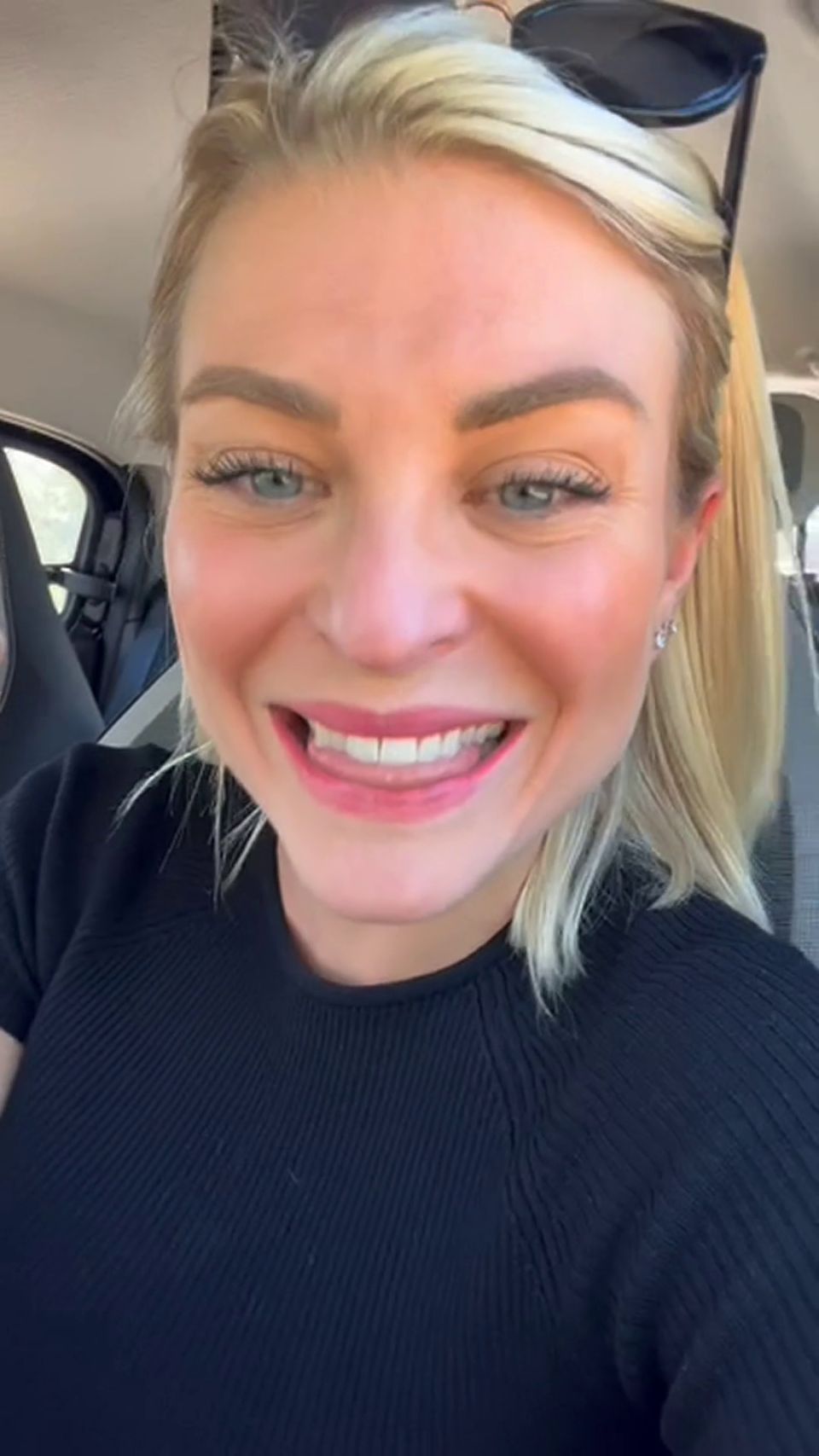 Margotdulac 53366286 vídeo 2023-06-13 18-27