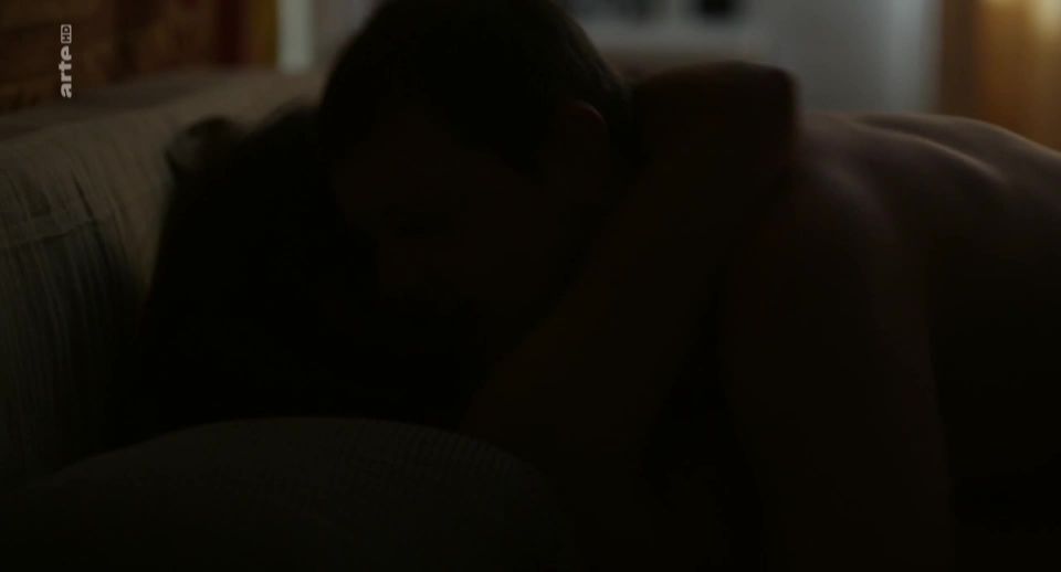 Louise Grinberg - La priere (2018) HD 1080p - (Celebridad porno)