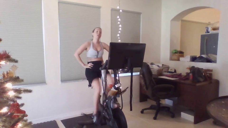 brittibratti 2023-12-13 Stream started at 12132023 0155 pm