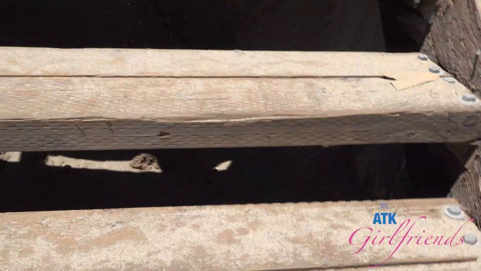 [ATKGirlfriends] Serena Hill Malibu Park 1 [08.06.25] [1080p]