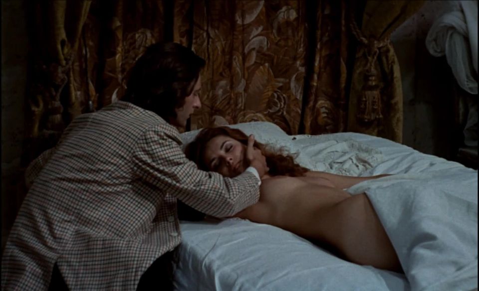Sandra Julien – El Escudo de los Vampiros (1971) HD 1080p - (Celebrity porn)