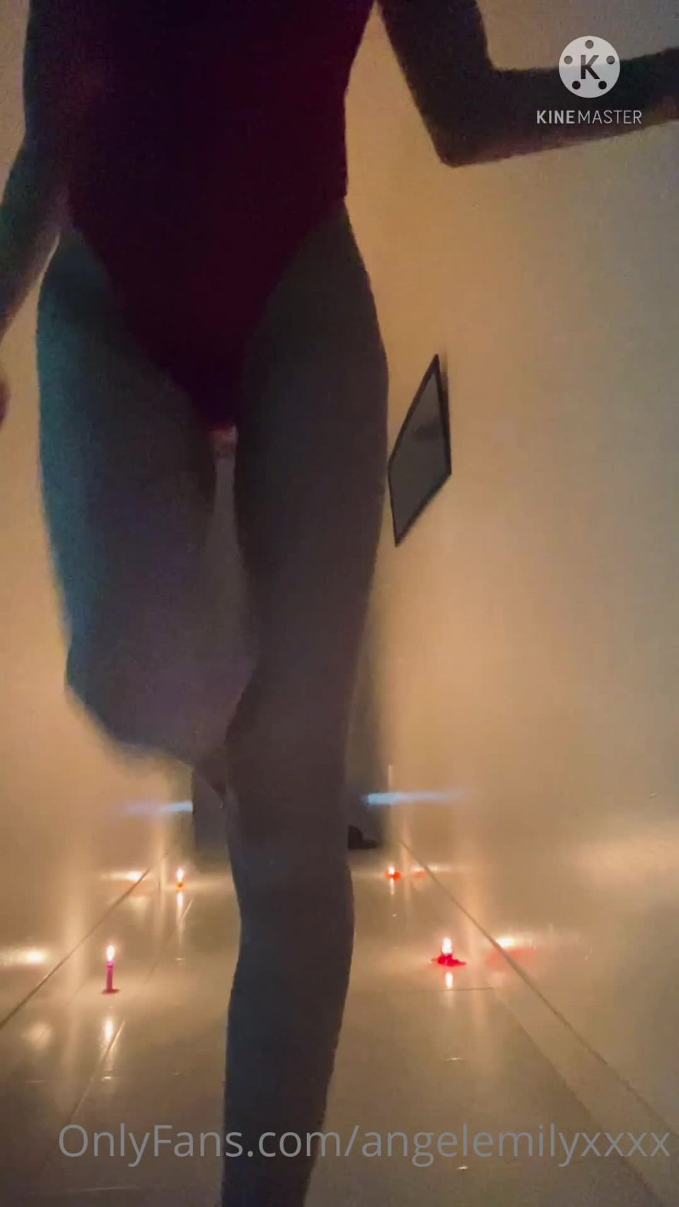 Onlyfans - Angel Emily - angelemilyxxxx - angelemilyxxxxBonsoir mes chris Je vous ai fais une vido sexy tout en sensualit rien que pour vou - 05-10-2021