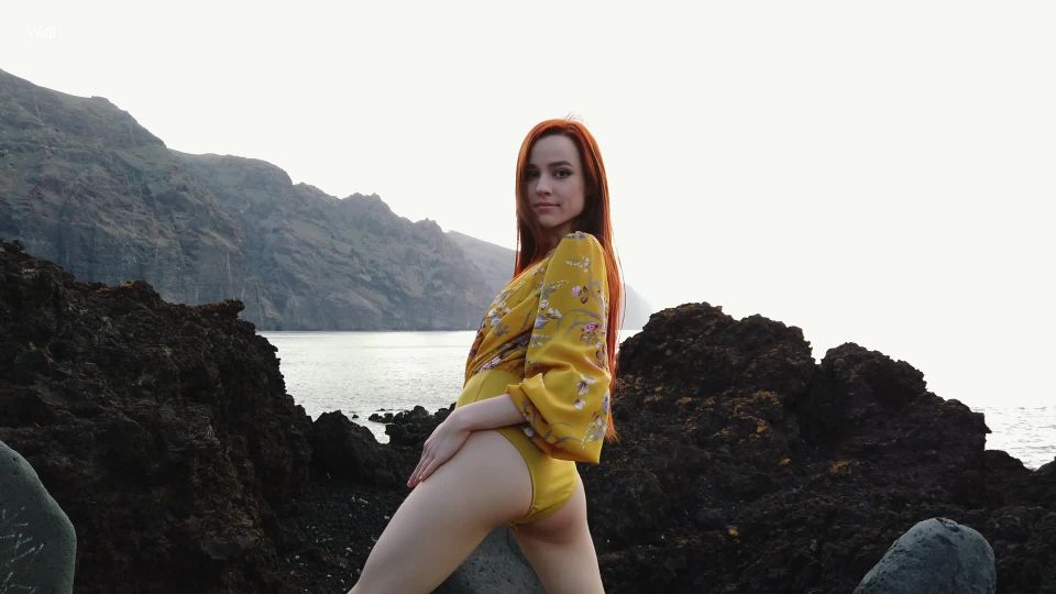 video en línea 8 2020.02.21 Sherice Camina en amarillo en adolescente