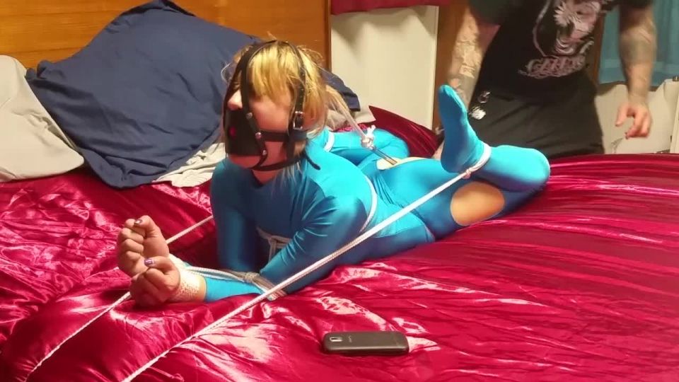 ShinyBoundTripSixBlueHook1