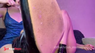 Ты съел свою сперму после секса с нами . Игра со спермой в презервативе  Госпожи , футфетиш, cei 