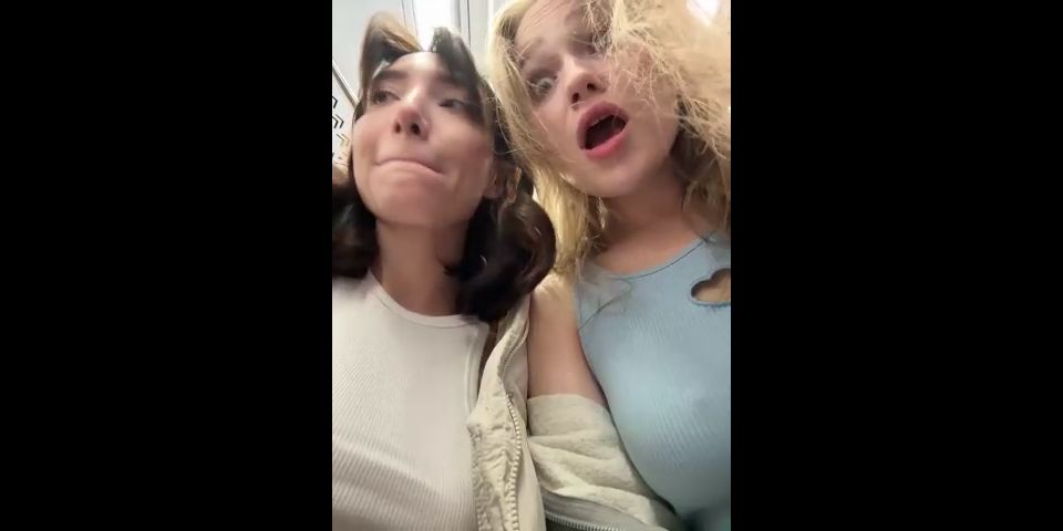 amateur porno CarmenRae Teases en Traviesa egirl Scandal Video