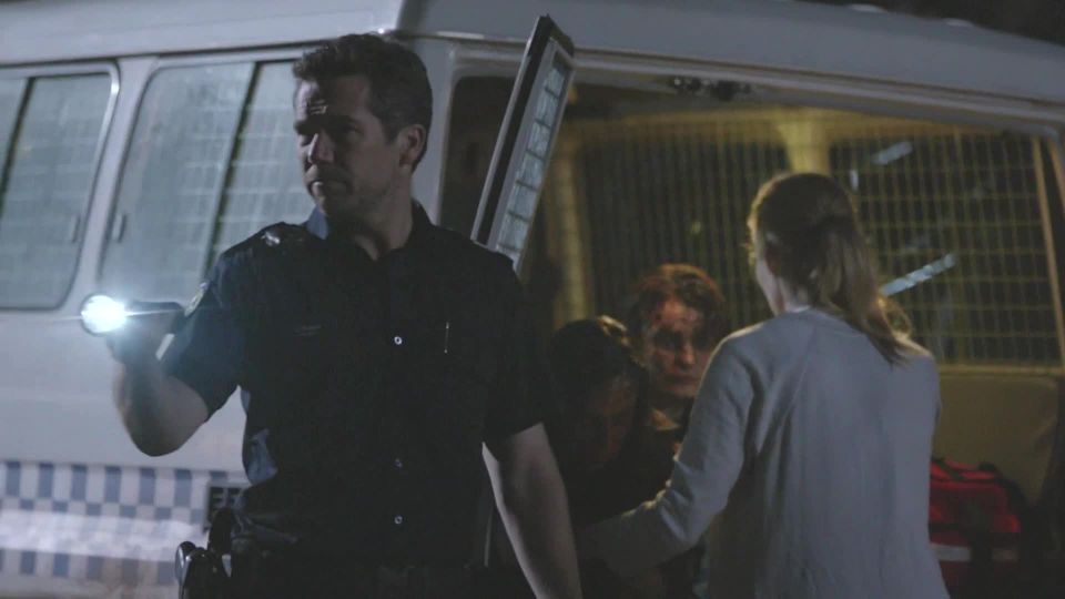 Daniella Farinacci, Hannah Monson – Glitch s01 (2015) HD 1080p!!!