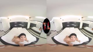  VRlatina presents Daddy Day Care – Isis Sol (MP4, UltraHD/2K, 3840×1920) on virtual reality ,  on virtual reality 