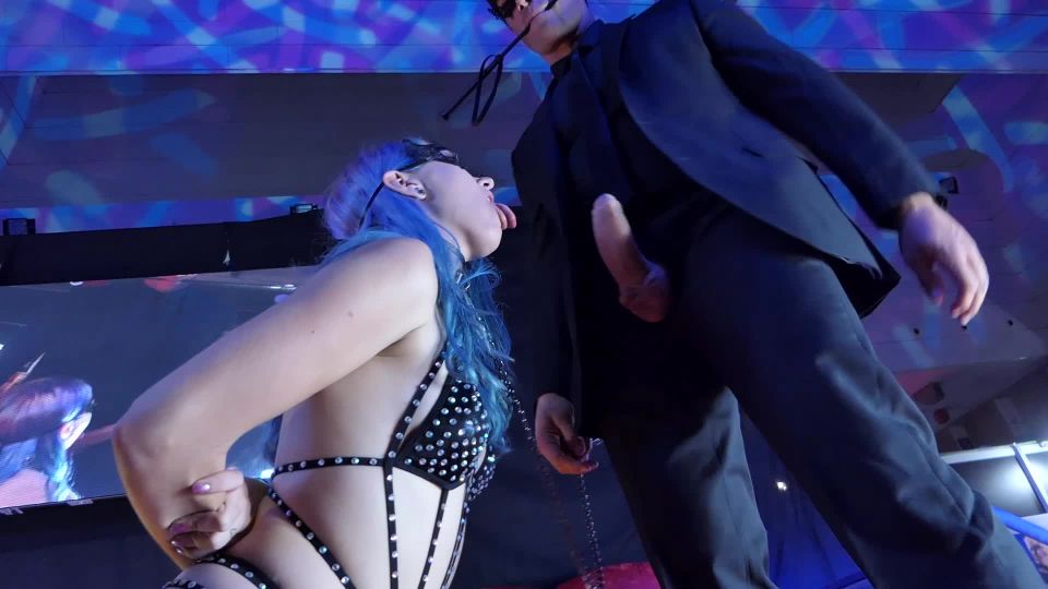 clip para adultos gratis 4 Salón Erótico de Barcelona 2018 Liz Rainbow & Ramón Nomar están haciendo un show hardcore, en adolescente