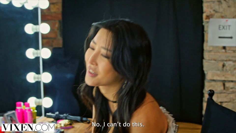 6234 Precioso modelo Emiri es insaciable para la polla