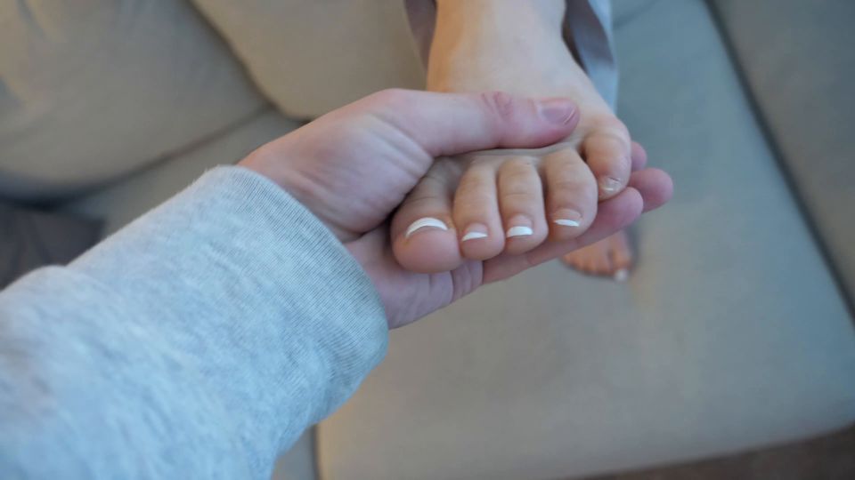 Fetiche porno ChicasIdoHypnotized – Victoria Mesmerized para modelar sus pies fetiche