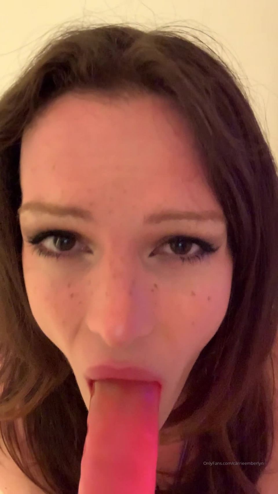 [Onlyfans] carrieemberlyn-30-03-2020-28458963-Imagine its you im sucking Enjoy this sl