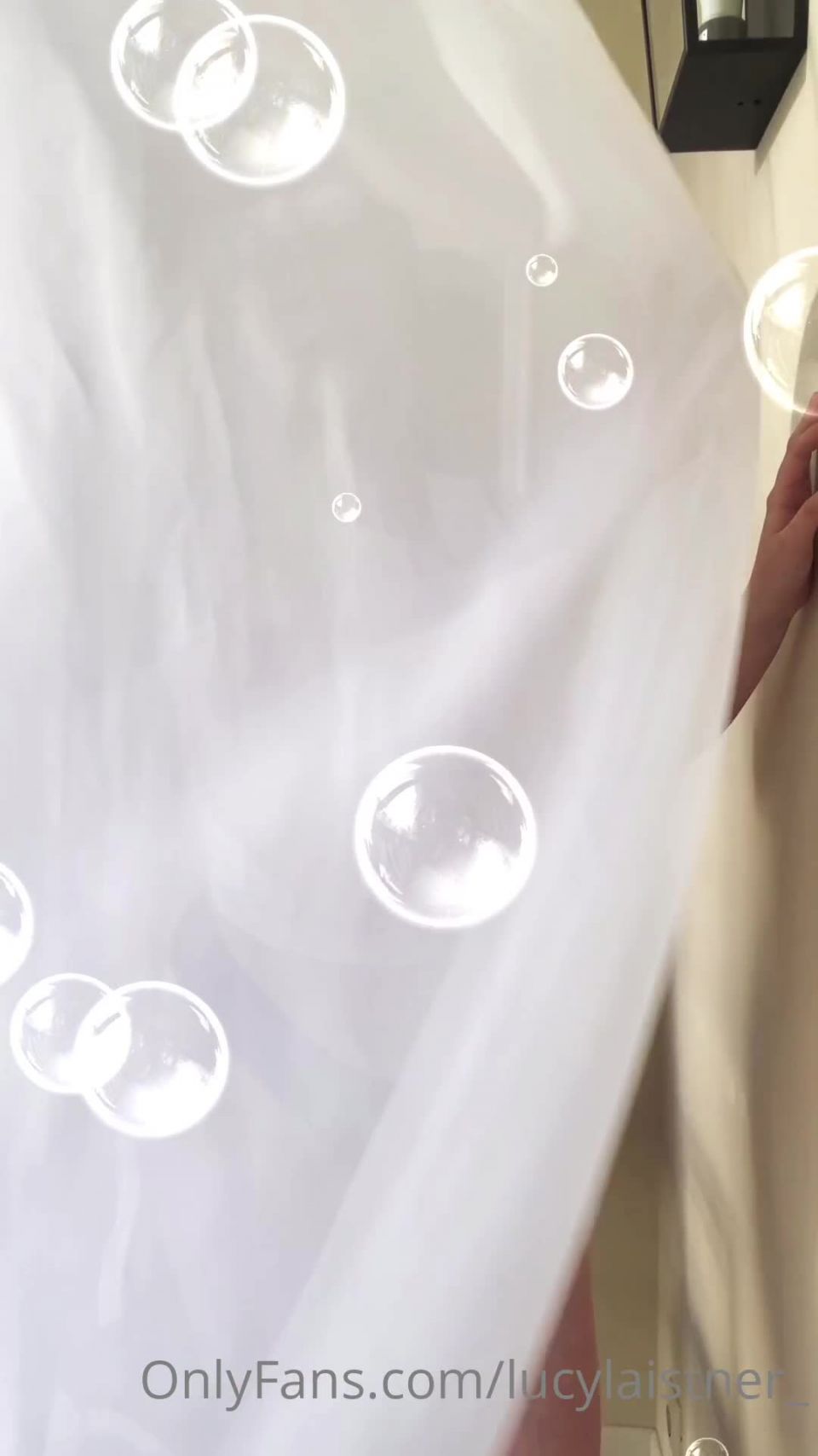 [Onlyfans] lucylaistner -14-05-2020-39466869-