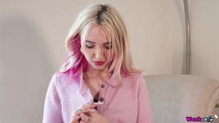 clip para adultos 25 chica aplastar fetiche WankItNow: Kitty Marie - Ayudame Doctor, instrucciones en fetiche porno