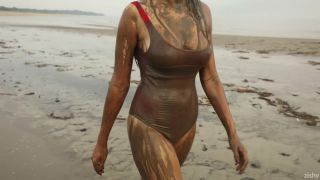 Sofia Orlova - On Gryaznyy Beach