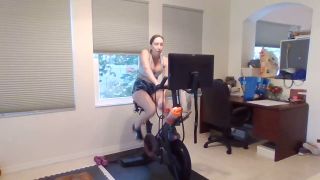 brittibratti 2023-08-09 Stream started at 08092023 1258 pm  Just working out for a bit