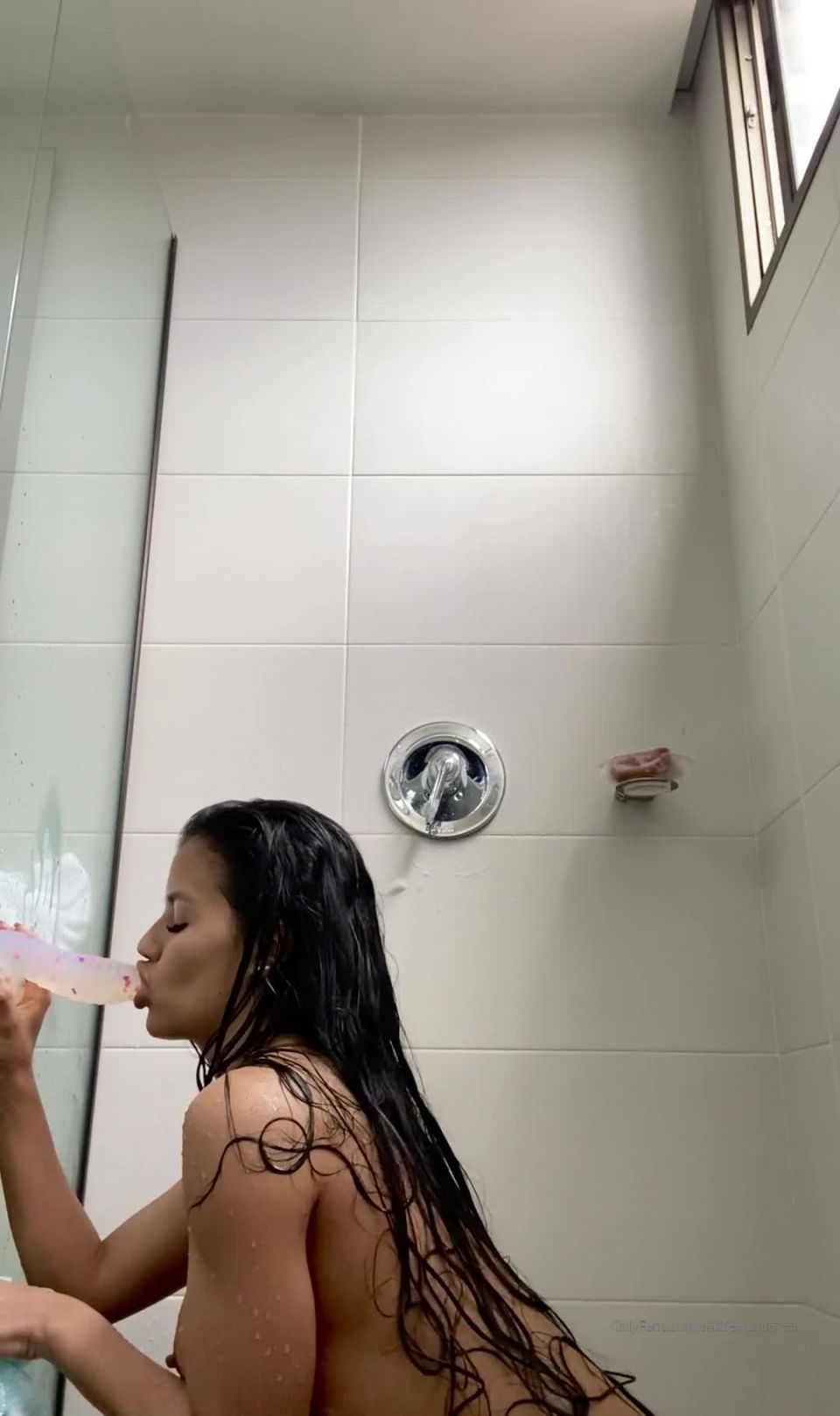 Andrea Montoya 20-03-25 16423043 nada mejor que el esperma tomando una ducha después de un buen trabajo fuera.. no dudes, milf en milf porno