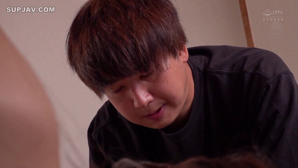 Reducing Mosaic JUR-140 「大きければ、良いってもんじゃないよ？」そう言い張る妻は恐る恐るハメた友人のデカチ〇ポに沼っていた…。 一乃あおい