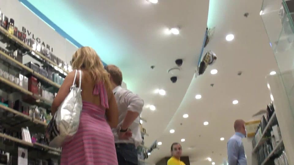 Aurellanos Upskirt youtube de vídeo - 5