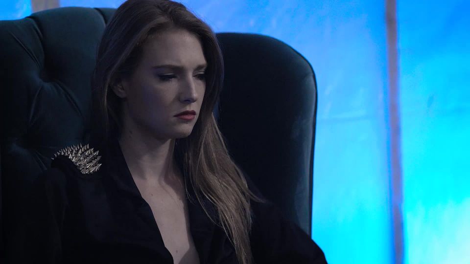 [SuperMisses.com] Oscuridad eterna - episodio 3