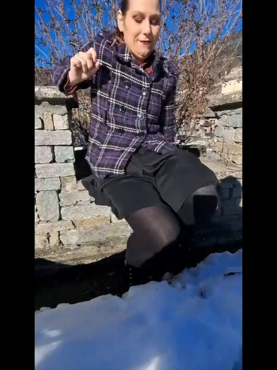 Masturbación fuera, Masturbación Pública Real.